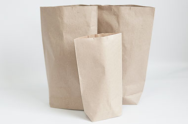 Makulaturowe torby krzyżowe